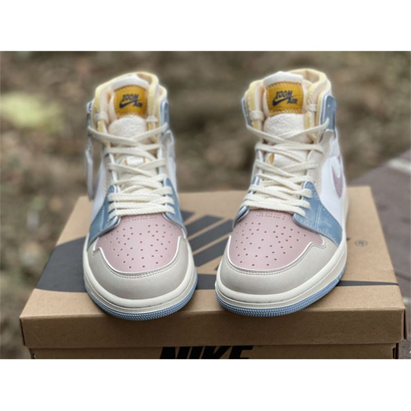 Air Jordan 1 Zoom CMFT Sneaker
