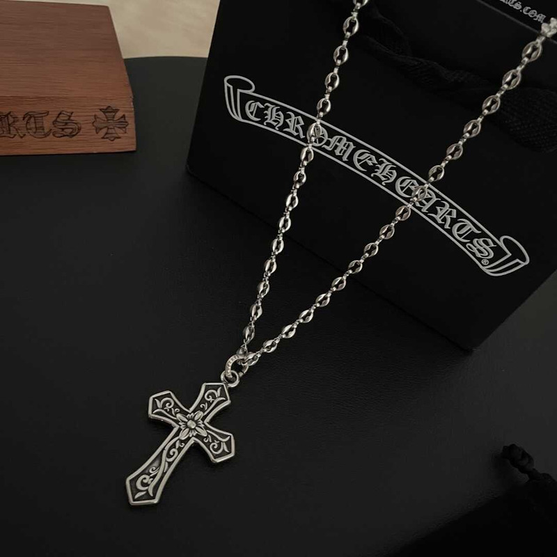 Ch*0me heart crucifixion print pendant necklace