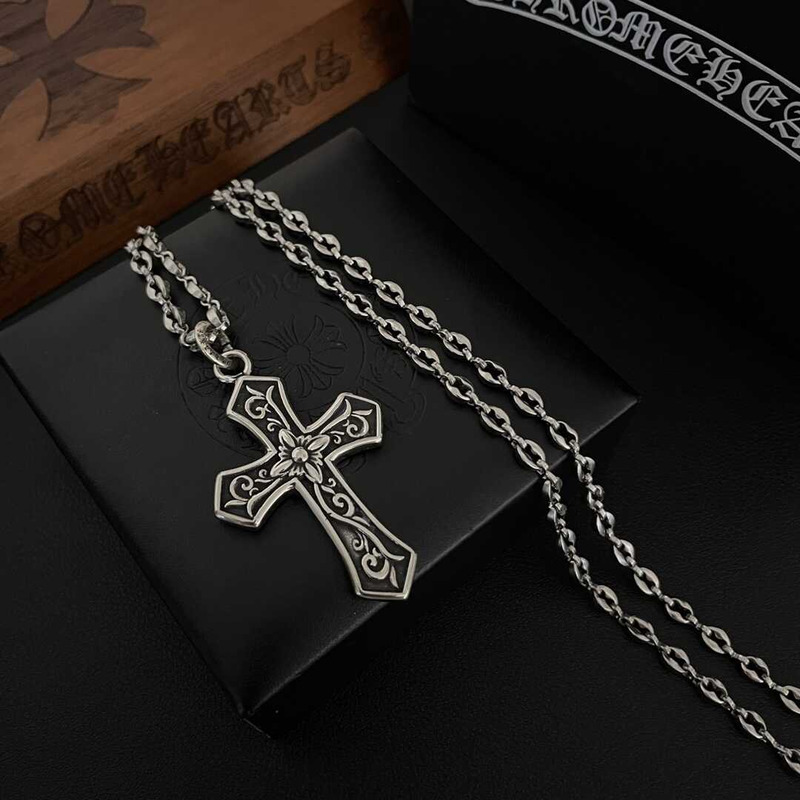 Ch*0me heart crucifixion print pendant necklace