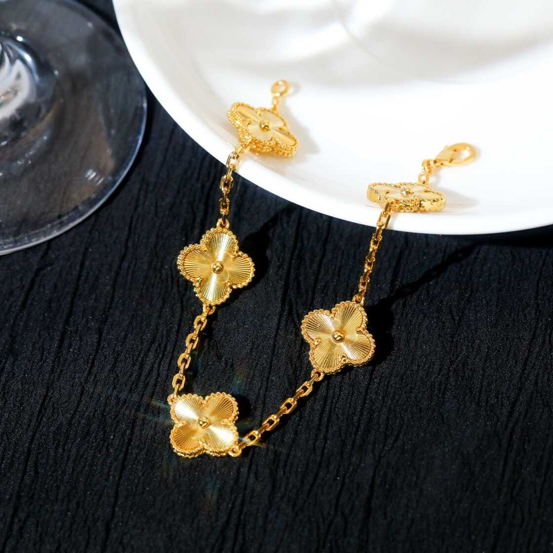 Van Cleef & Arpels VCA Vintage Alhambra 5 Motifs Guilloché Bracelet in 18K Yellow Gold